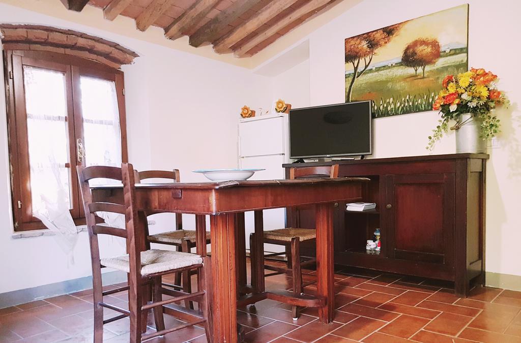 Agriturismo Il Poderino Бибона Екстериор снимка