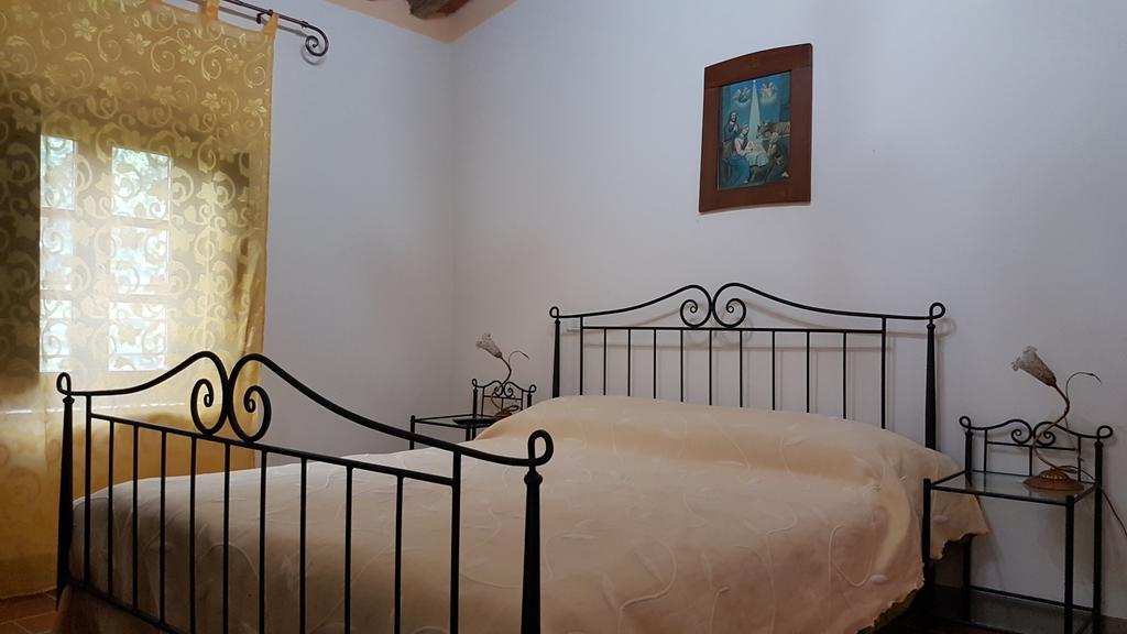 Agriturismo Il Poderino Бибона Екстериор снимка